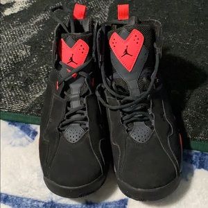 Jordan shoes size 7 only worn twice